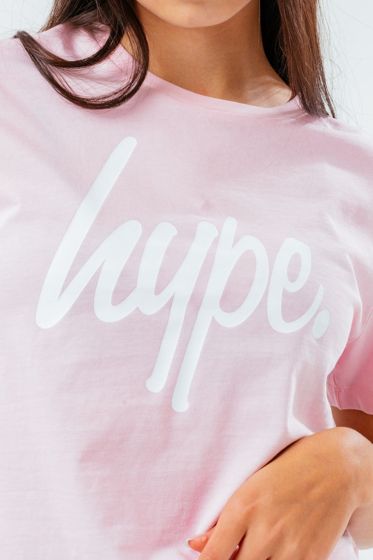 HYPE GIRLS PINK SCRIPT CROP T-SHIRT