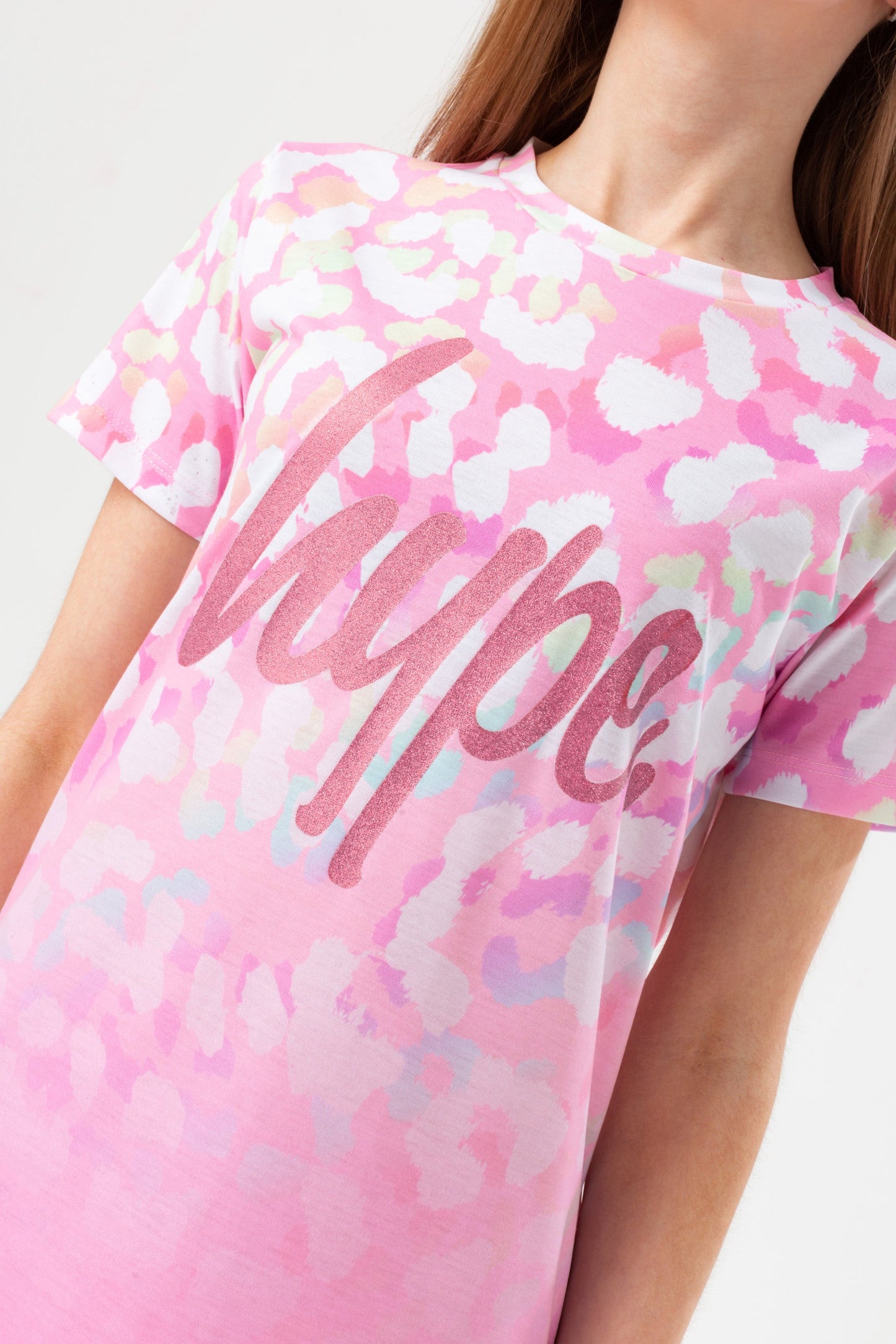 HYPE GIRLS RAINBOW LEOPARD GLITTER SCRIPT T-SHIRT DRESS