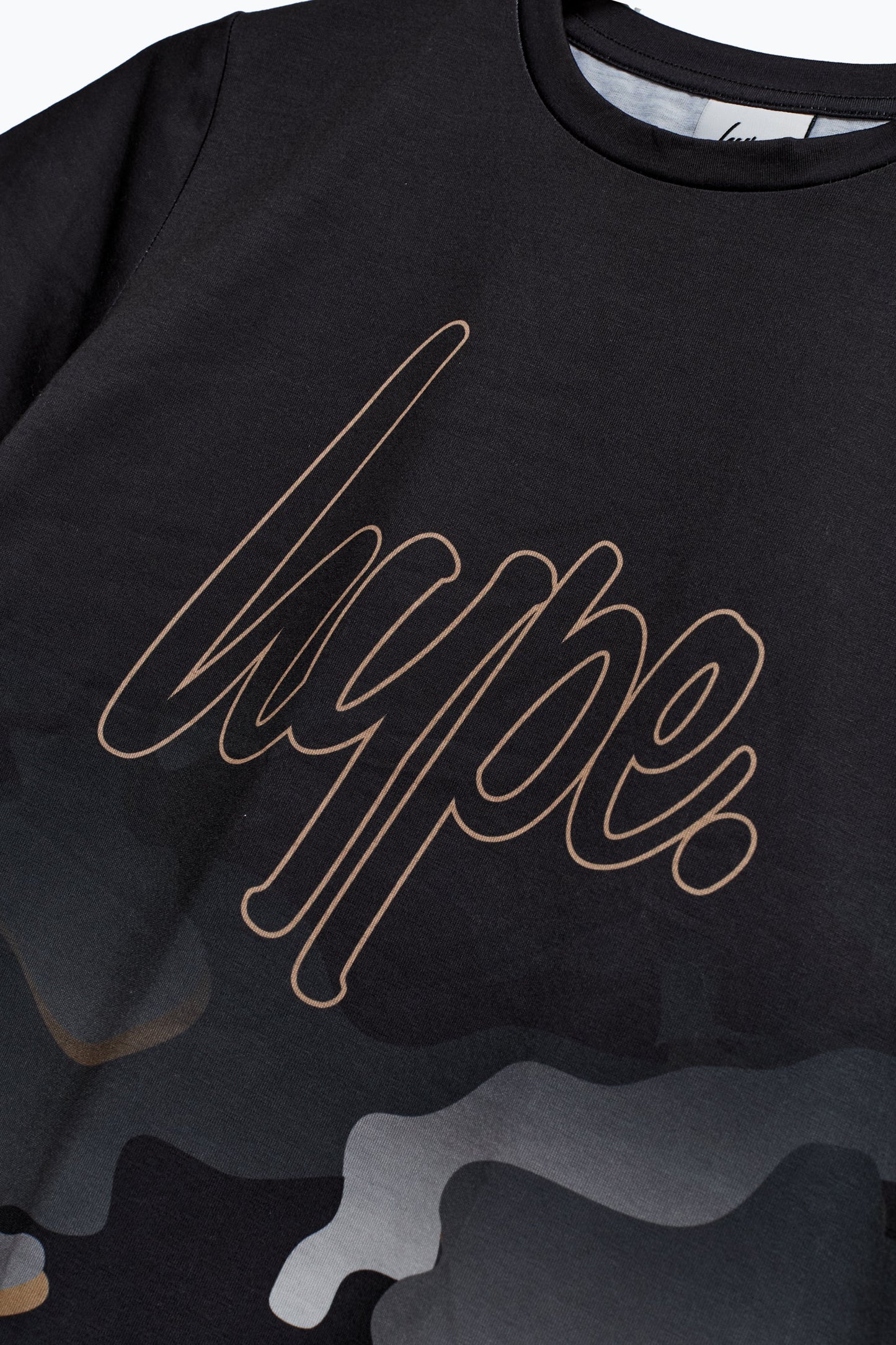 HYPE BOYS BLACK MONO CAMO FADE OUTLINE SCRIPT T-SHIRT