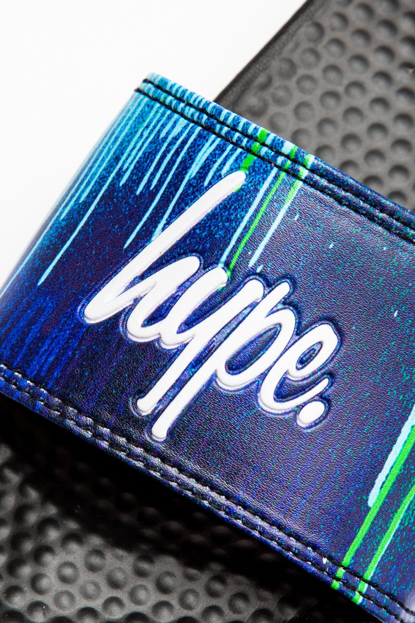 HYPE KIDS UNISEX BLACK PACIFIC DRIPS SCRIPT SLIDERS