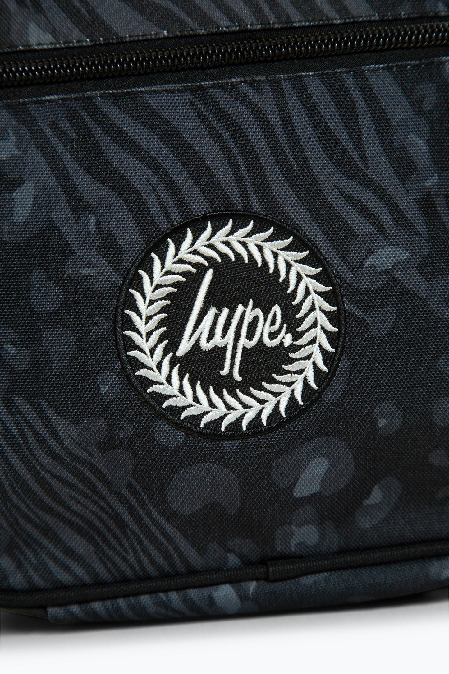 HYPE MONO ANIMAL PRINT LUNCH BAG