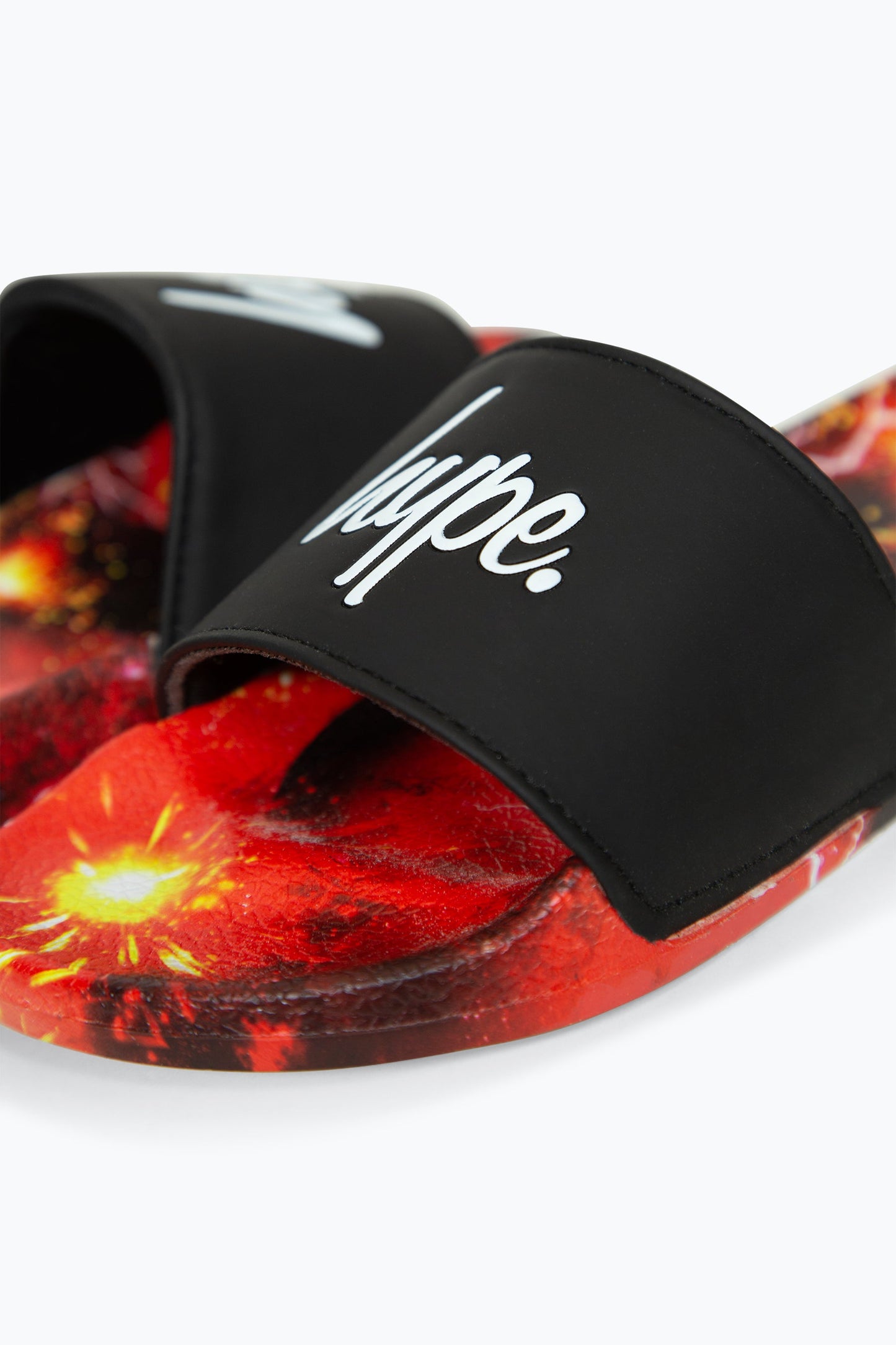 HYPE BOYS MULTI RED SPACE SCRIPT SLIDERS