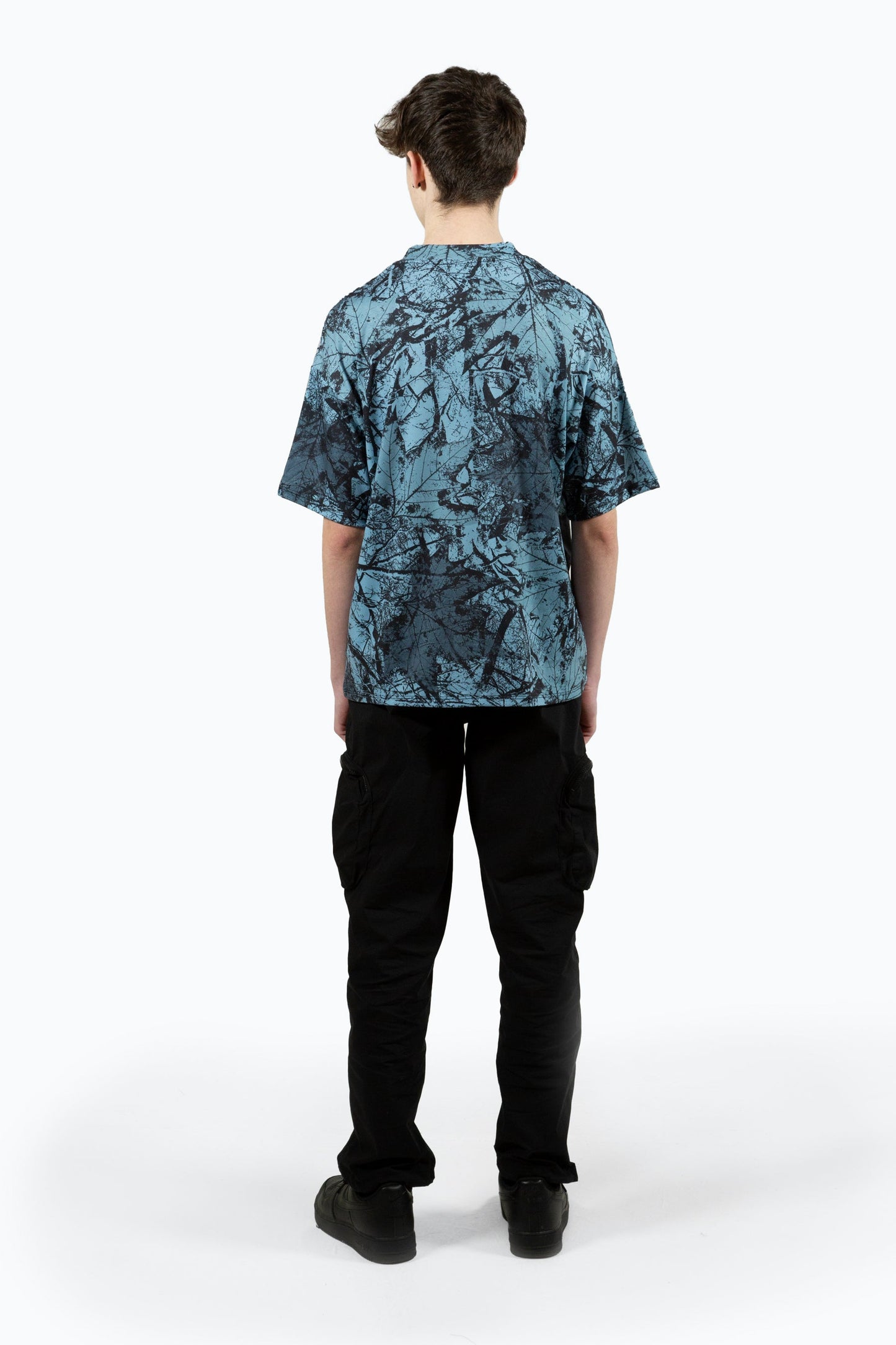 HYPE BOYS MULTI Y2K BLUE LEAF T-SHIRT