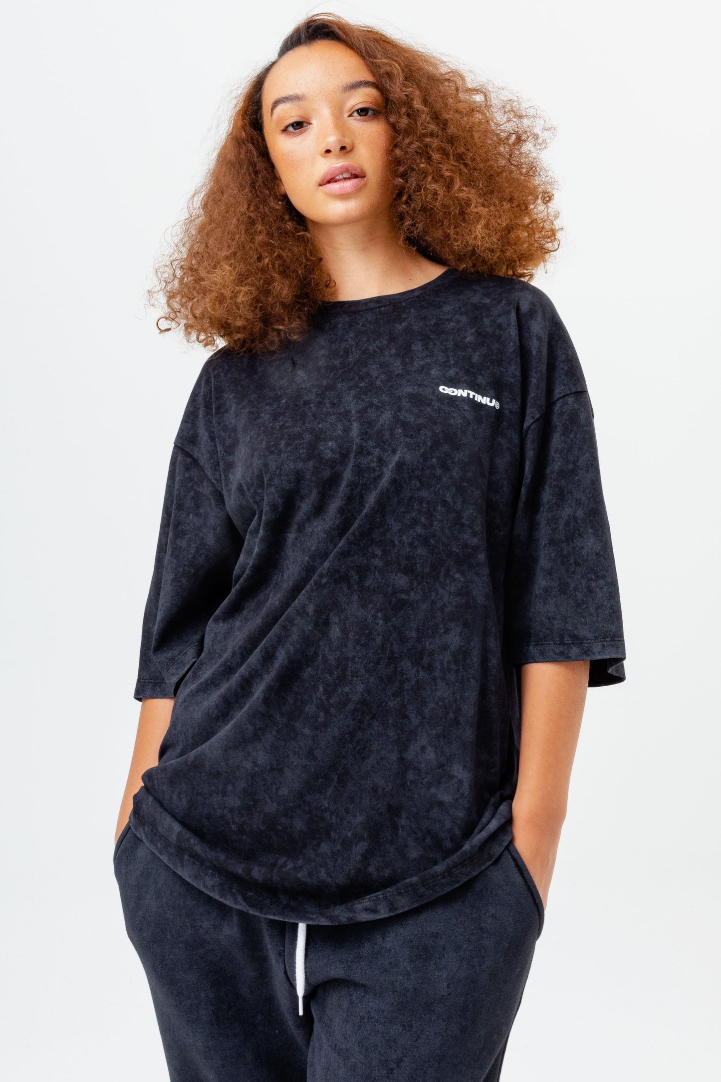 CONTINU8 BLACK OVERSIZED TIE DYE T-SHIRT