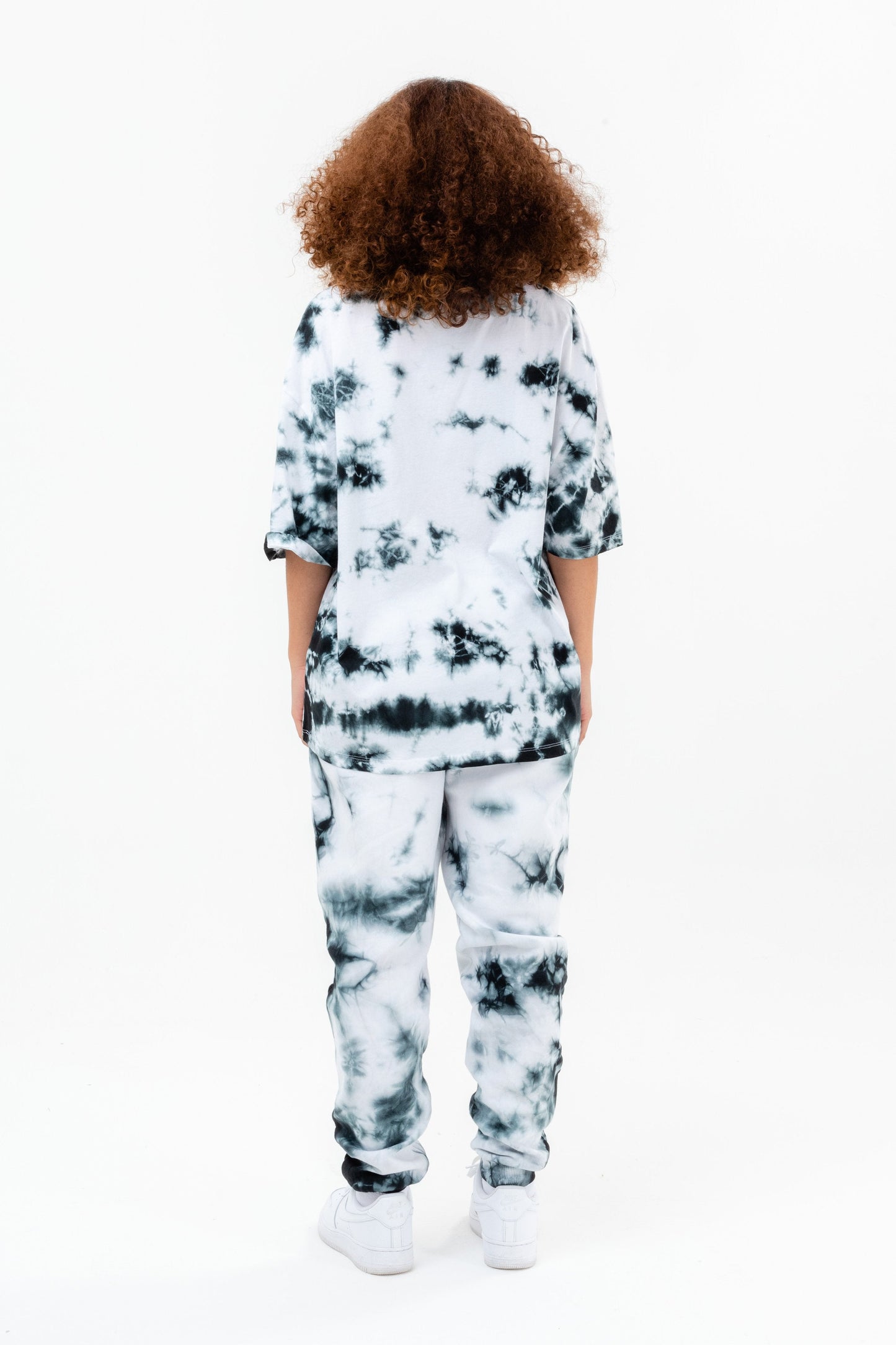 CONTINU8 WHITE BLACK OVERSIZED TIE DYE T-SHIRT