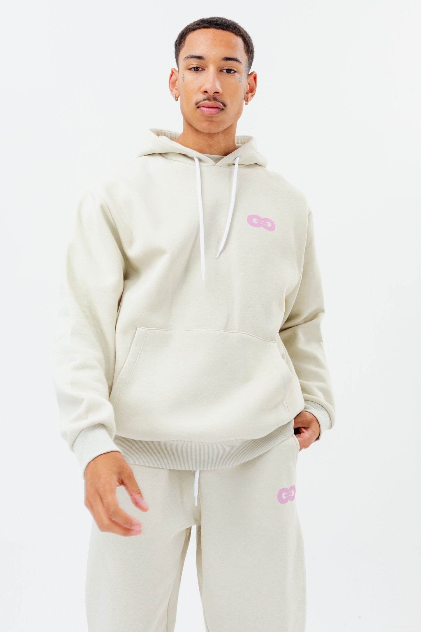 CONTINU8 IVORY OVERSIZED HOODIE