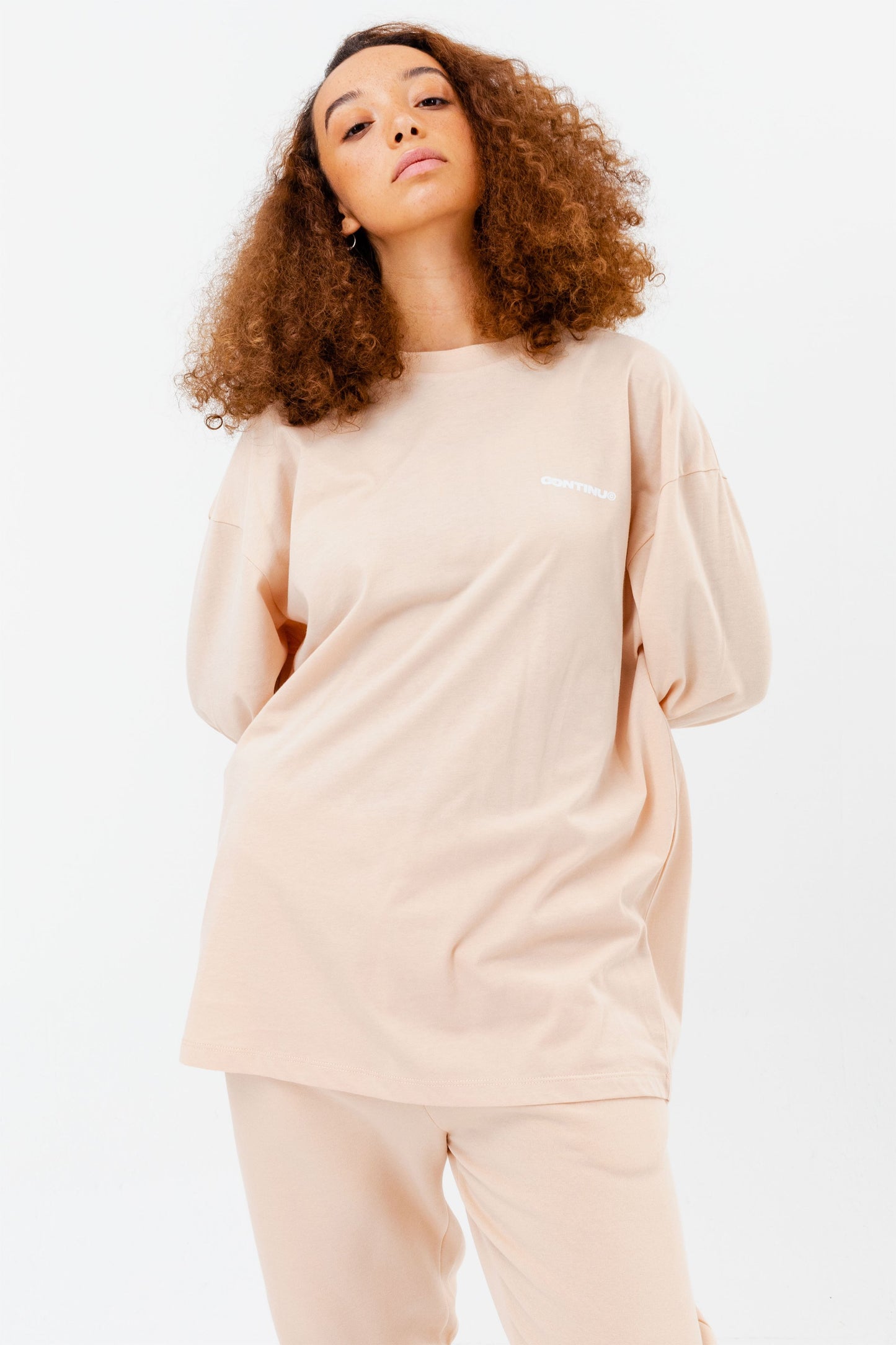 CONTINU8 BEIGE LONG SLEEVE T-SHIRT