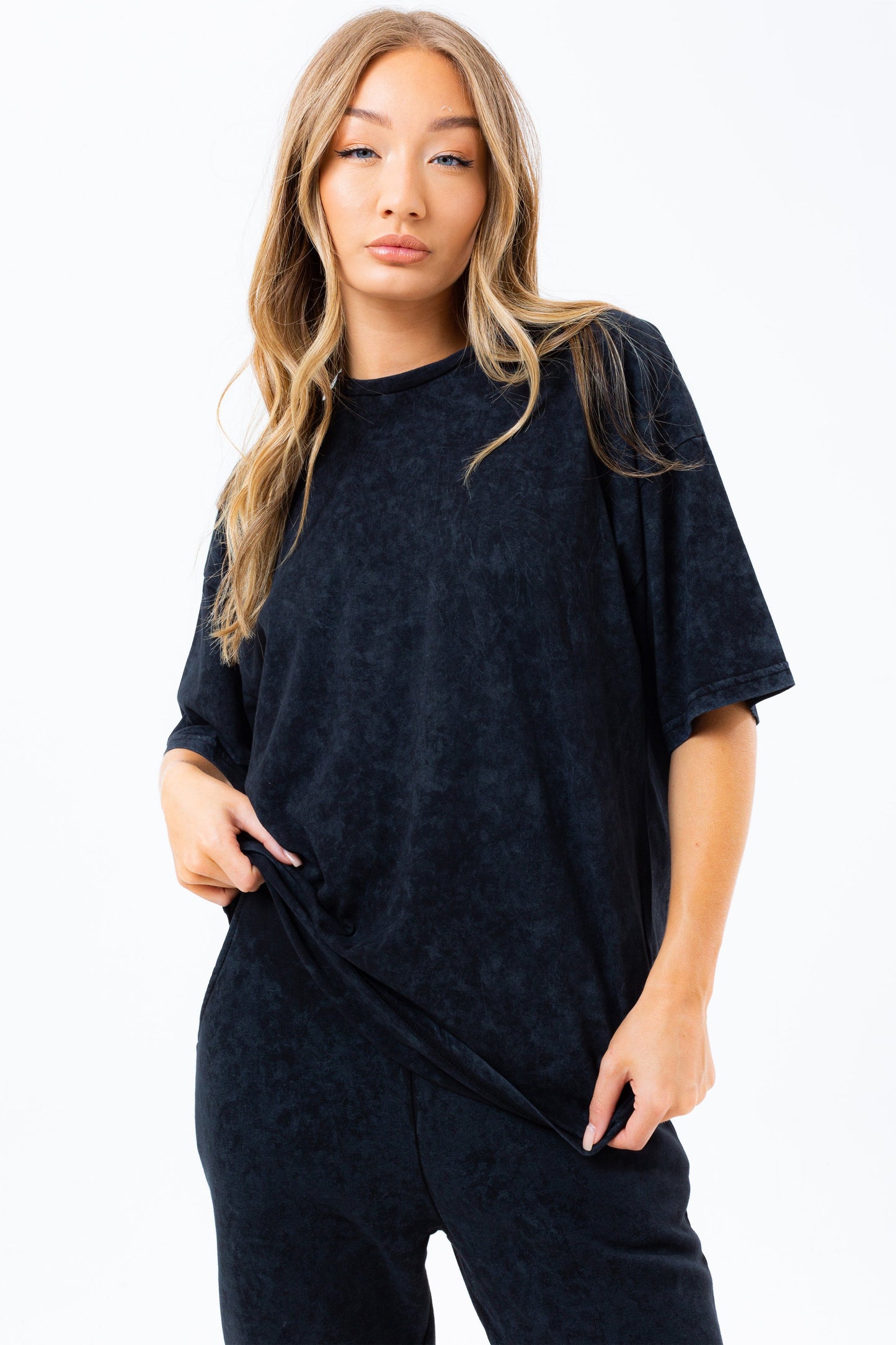 HYPE BLACK VINTAGE WOMEN'S BOXY FIT T-SHIRT