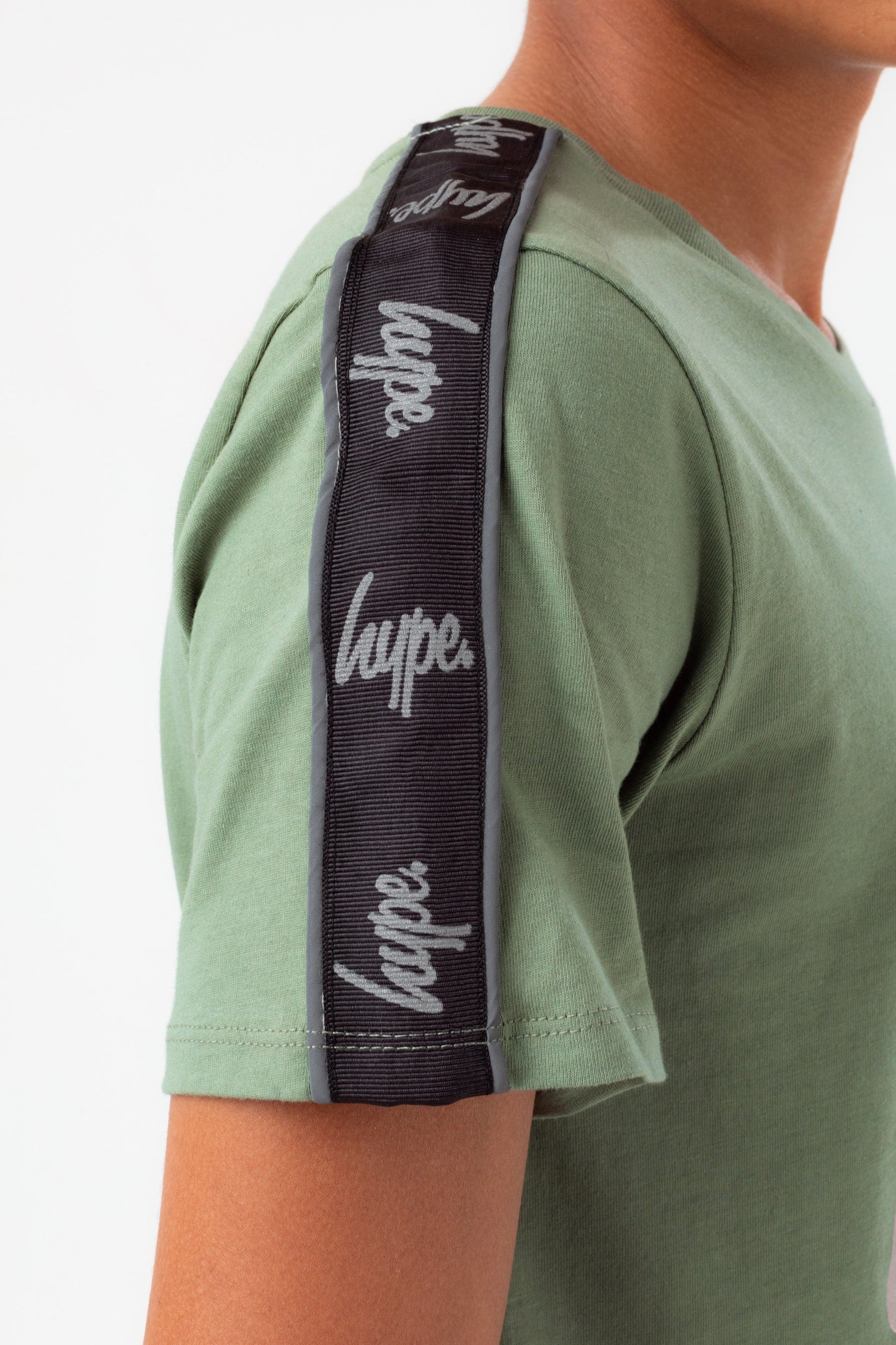 HYPE BOYS KHAKI TAPE SCRIPT T-SHIRT