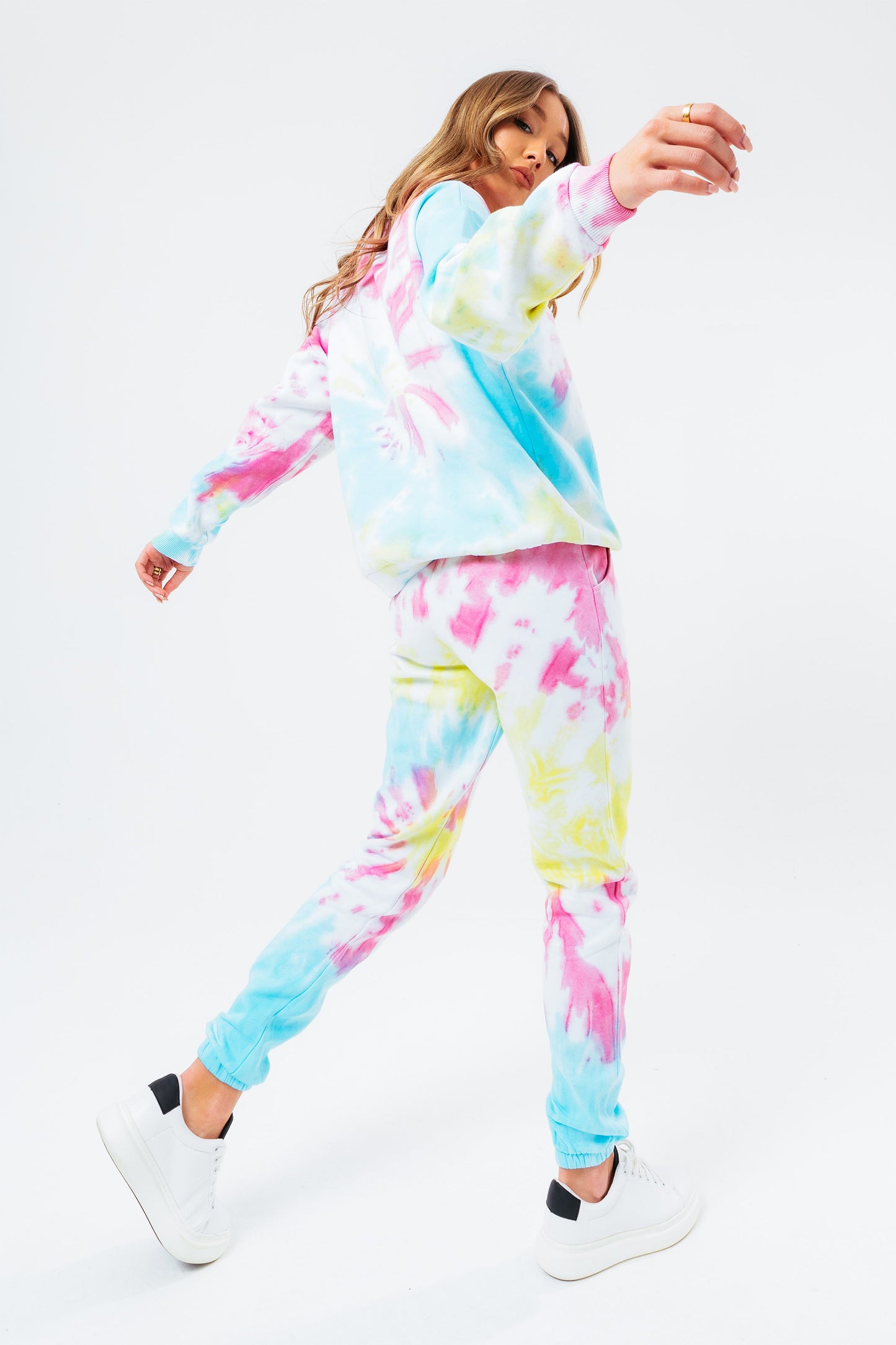 HYPE TIE DYE WOMEN'S OVERSIZED CREW NECK