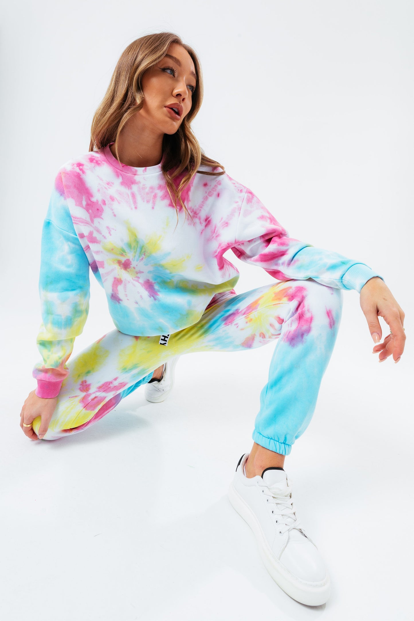 HYPE TIE DYE WOMEN'S OVERSIZED CREW NECK