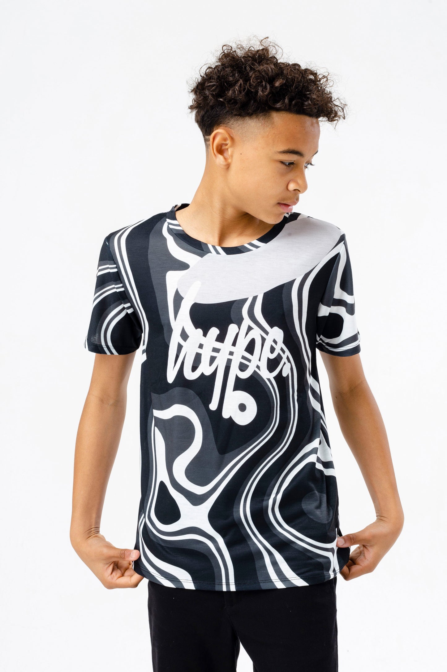 HYPE BOYS BLACK LIQUID WAVE SCRIPT T-SHIRT