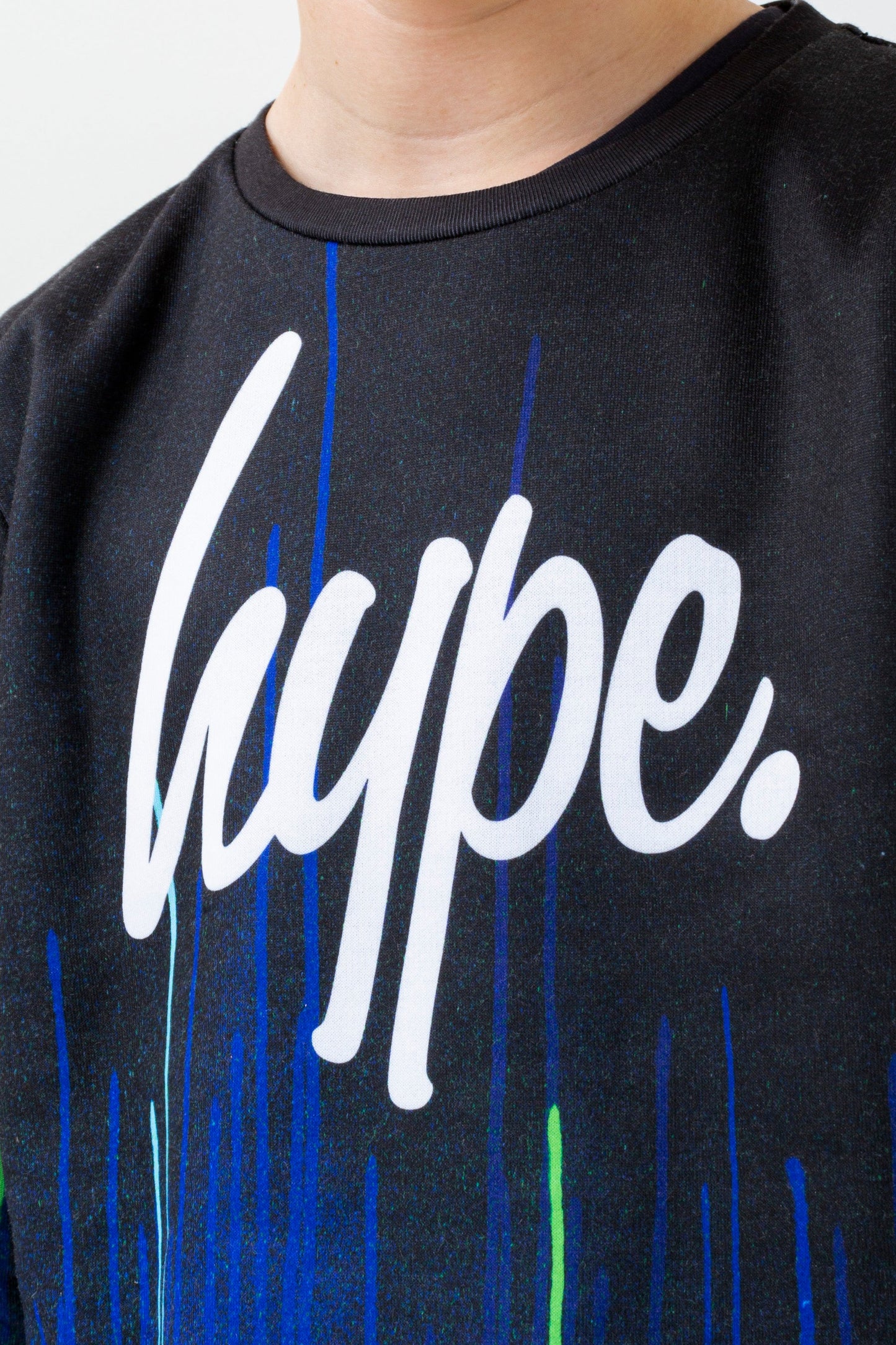 HYPE BOYS BLACK PACIFIC DRIPS SCRIPT CREW NECK