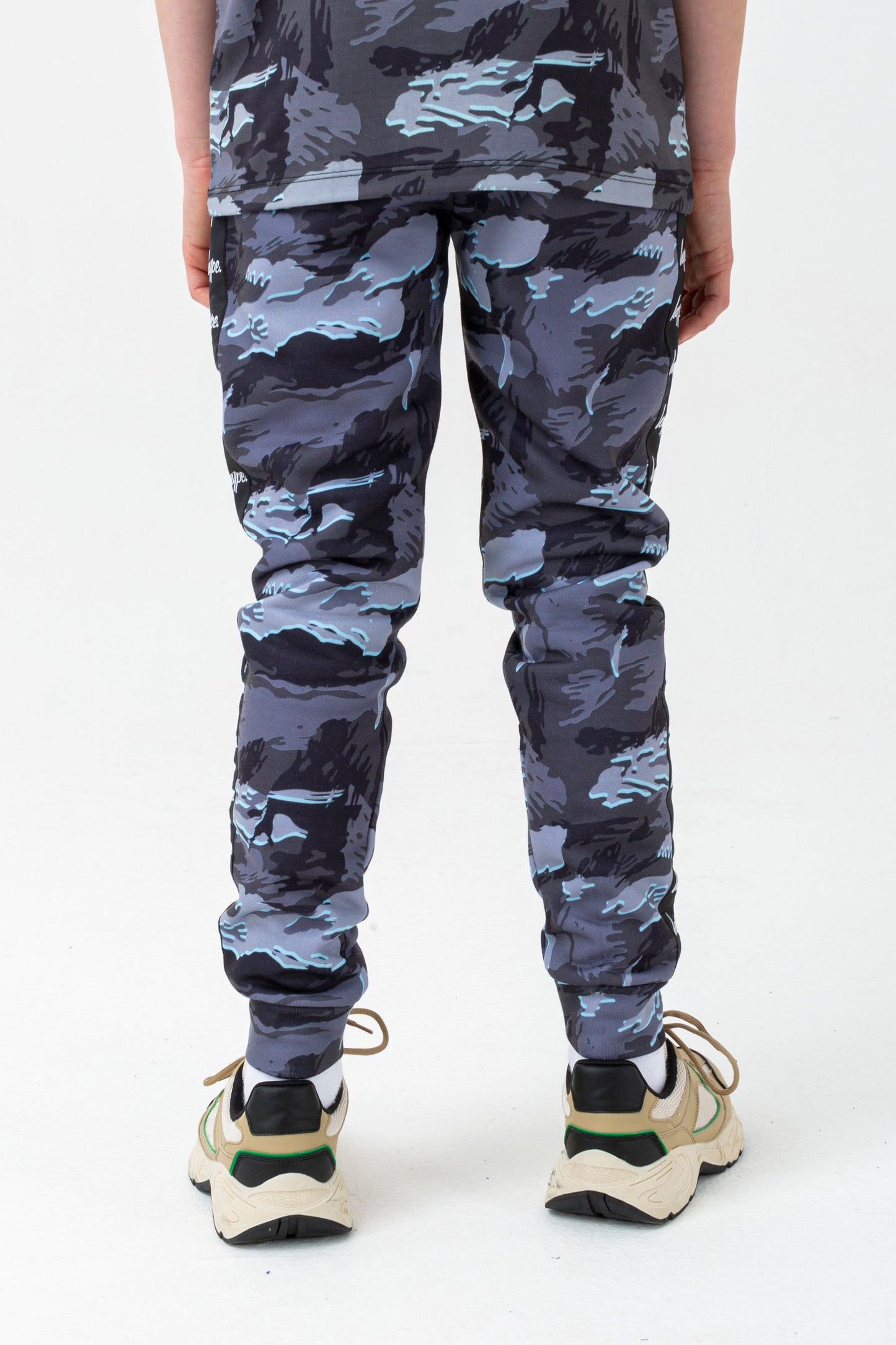 HYPE BOYS GREY GLOOM CAMO CREST JOGGERS