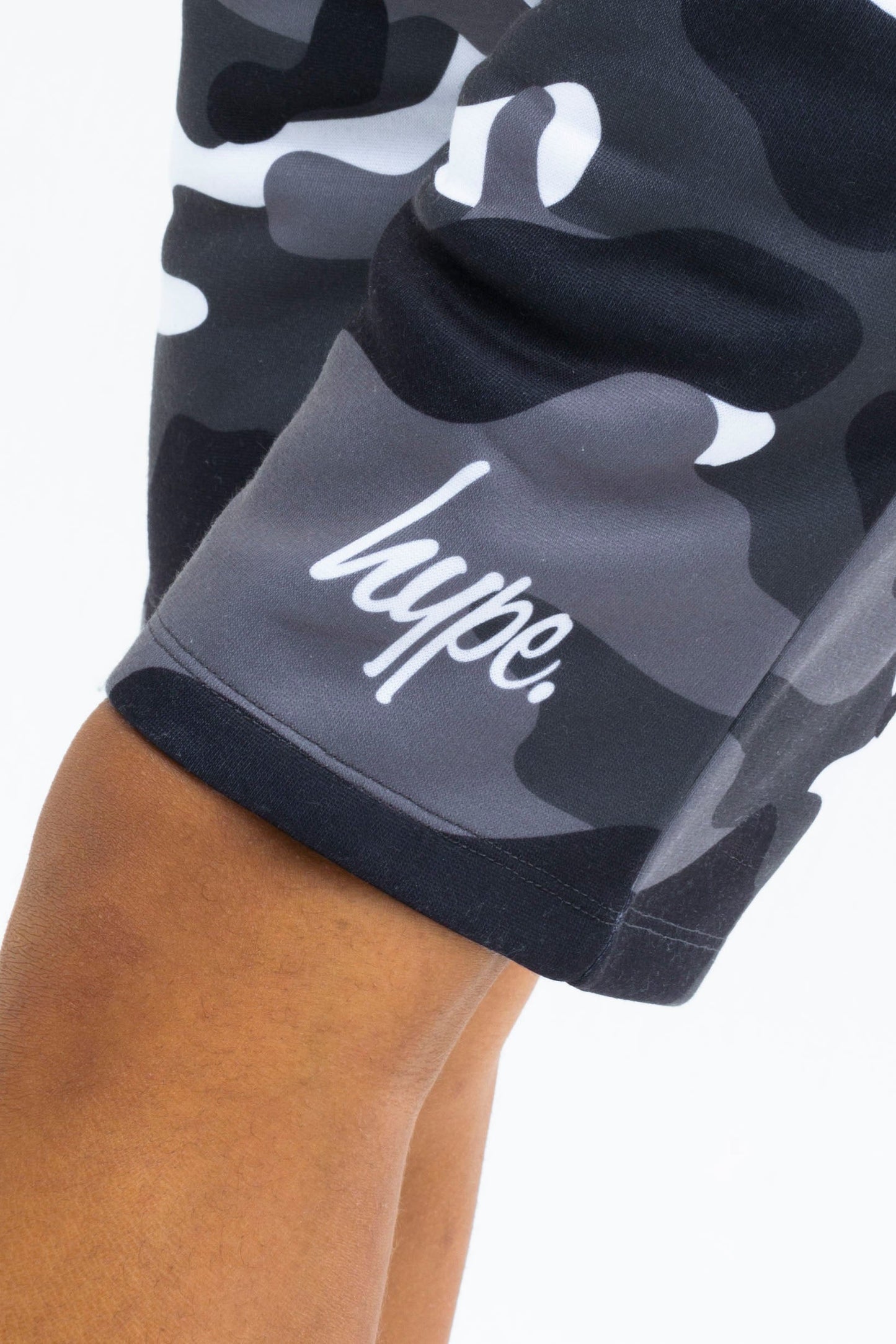 HYPE BOYS MULTI CAMO SCRIPT SHORT 3 PACK