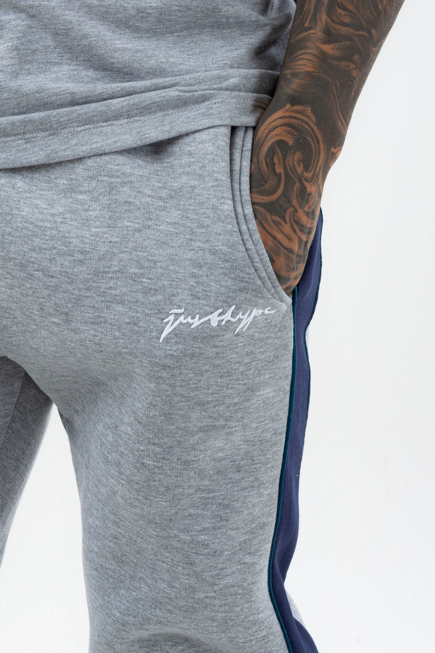 HYPE MENS GREY ATHLETE SCRIBBLE JOGGERS