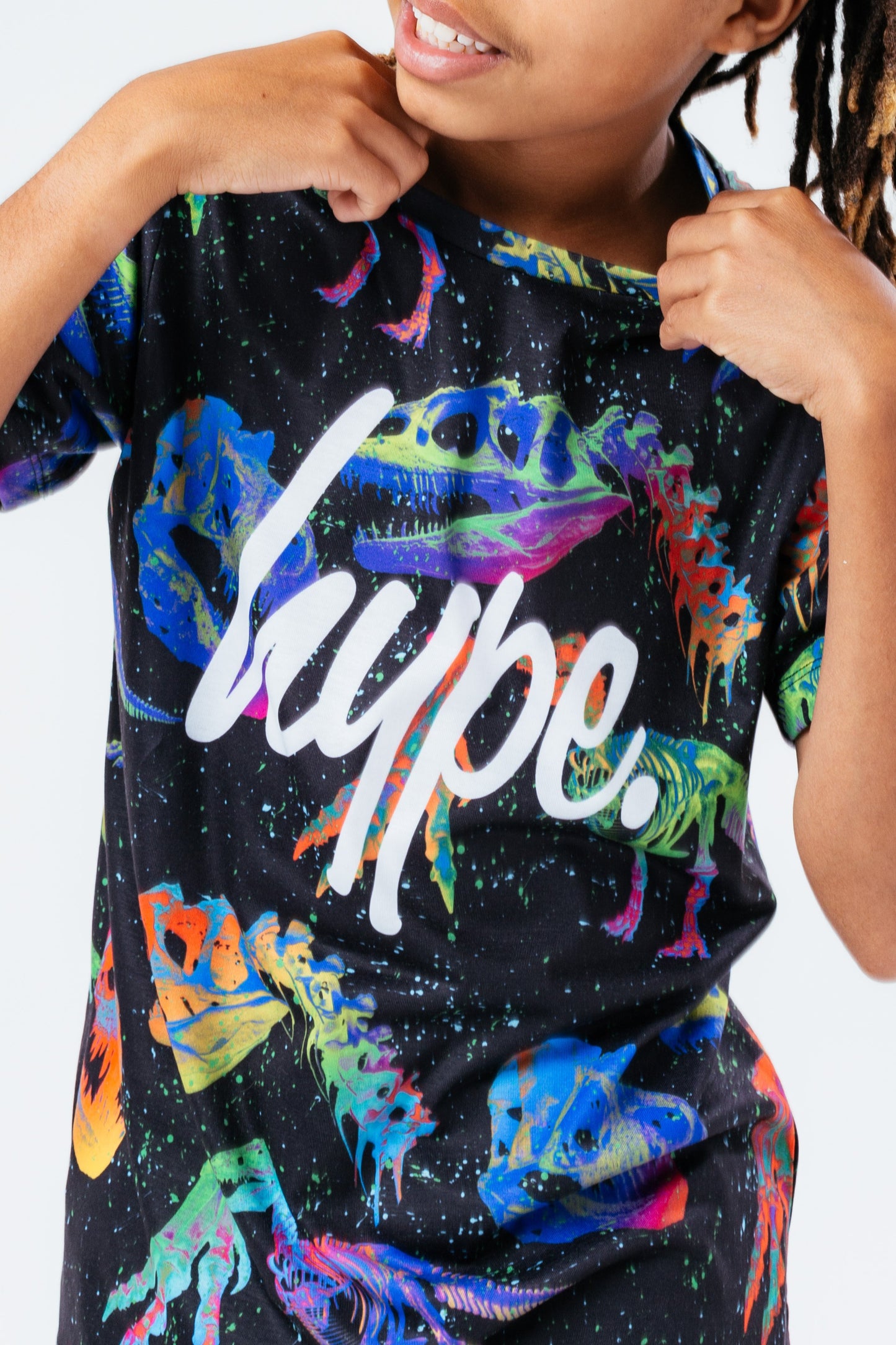 HYPE RAINBOW DINO KIDS T-SHIRT