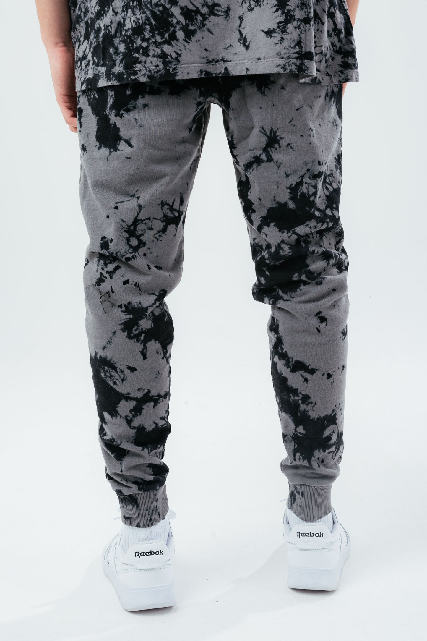 HYPE ACID WASH OVERSIZED SCRIBBLE MEN'S JOGGERS